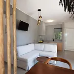 Elisa Seaside Luxury Лоутраки