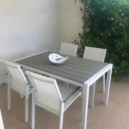 Elisa Seaside Luxury Apartment *