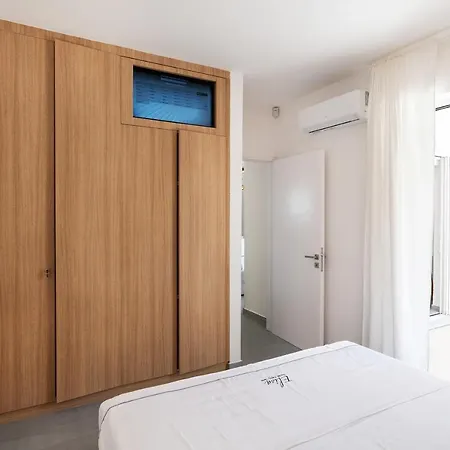 Elisa Seaside Luxury Apartment Loutráki