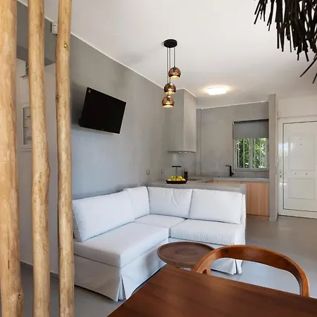 Elisa Seaside Luxury Loutráki