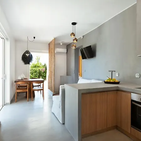 Elisa Seaside Luxury Loutráki